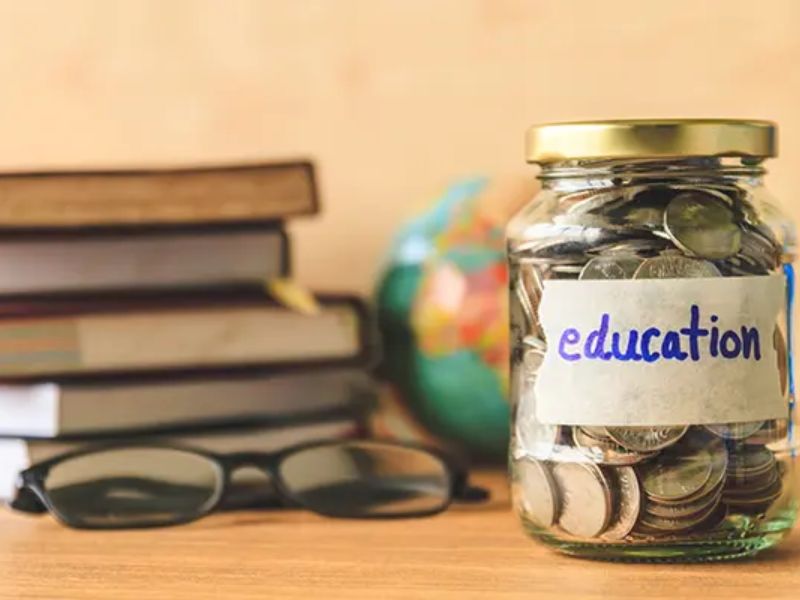 Học phí hệ từ xa thường thấp hơn nhiều so với các hệ đào tạo khác