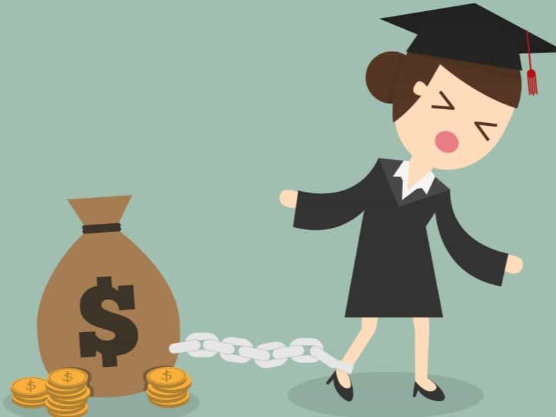 Mức học phí đào tạo chính quy hay vừa học vừa làm thường cao hơn hệ từ xa