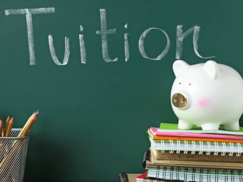So sánh mức học phí của ngành Công nghệ sinh học từ xa với các hệ đào tạo khác